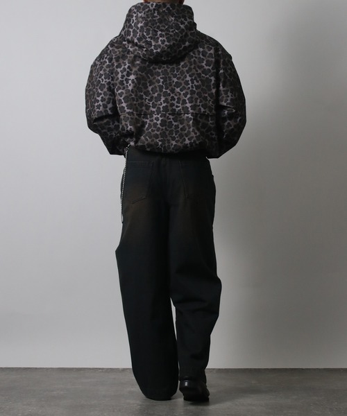 NYLAUS(ナイラス)の「【NYS】2026新作 総柄 ジップアップ マウンテンパーカー ダブルジップブルゾン(ブルゾン・メンズ・ブラック/カモフラージュ/レオパード・L/M/S)」の9枚目の写真