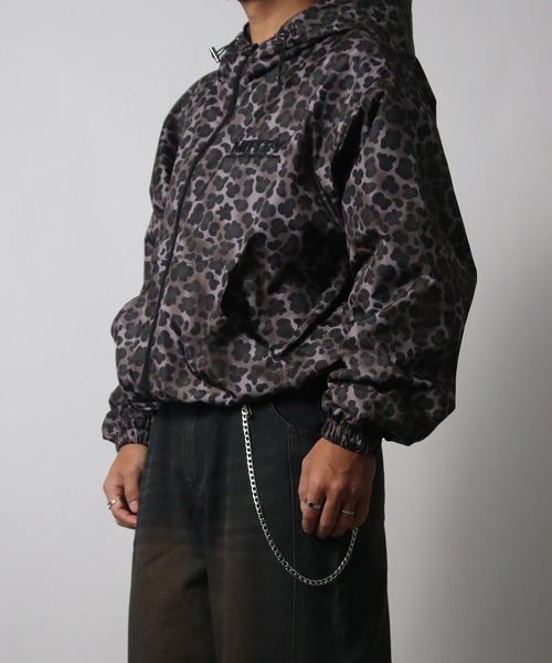 NYLAUS(ナイラス)の「【NYS】2026新作 総柄 ジップアップ マウンテンパーカー ダブルジップブルゾン(ブルゾン・メンズ・ブラック/カモフラージュ/レオパード・L/M/S)」の7枚目の写真