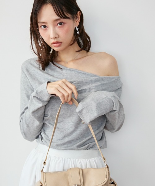 krahe(クレーエ)の「ドレープオフショルプルオーバー(Tシャツ/カットソー・レディース・ブラウン/アイボリー/グレー/ブラック・FREE)」の21枚目の写真