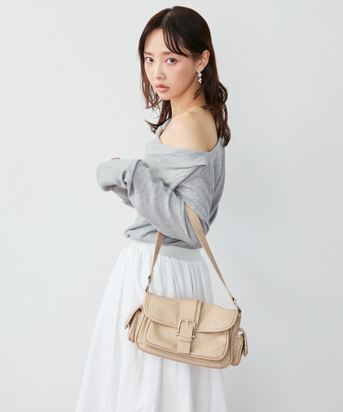 krahe(クレーエ)の「ドレープオフショルプルオーバー(Tシャツ/カットソー・レディース・ブラウン/アイボリー/グレー/ブラック・FREE)」の13枚目の写真