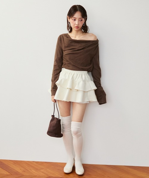 krahe(クレーエ)の「ドレープオフショルプルオーバー(Tシャツ/カットソー・レディース・ブラウン/アイボリー/グレー/ブラック・FREE)」の6枚目の写真