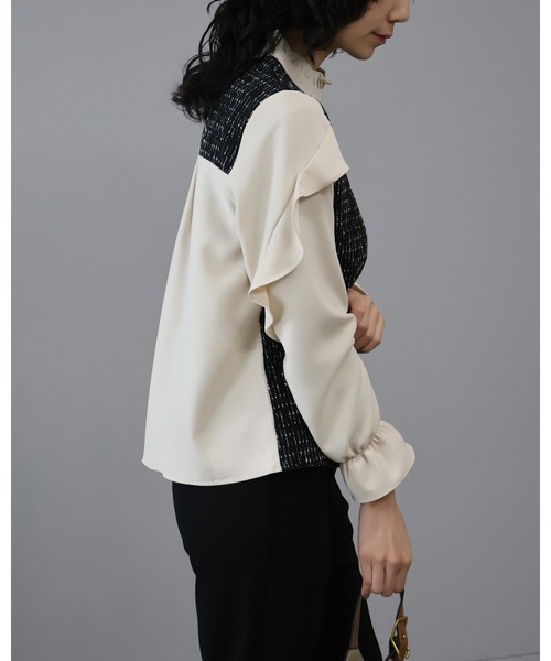 Doumoi（ドゥモエ）の「フリルデザイン　異素材切り替えブラウス（シャツ/ブラウス・レディース・ベージュ/ブラック・FREE）」の13枚目の写真