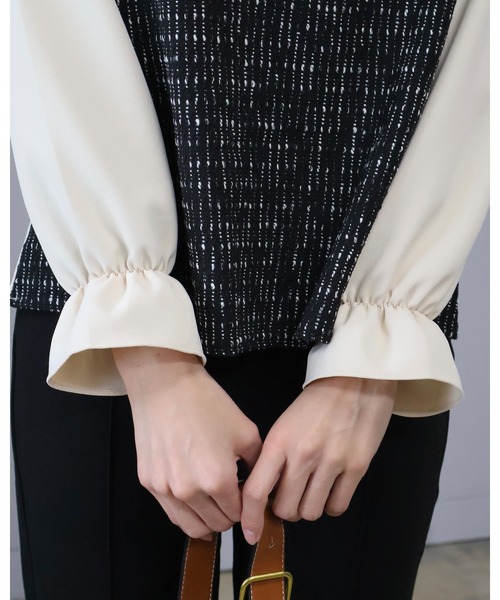 Doumoi（ドゥモエ）の「フリルデザイン　異素材切り替えブラウス（シャツ/ブラウス・レディース・ベージュ/ブラック・FREE）」の18枚目の写真