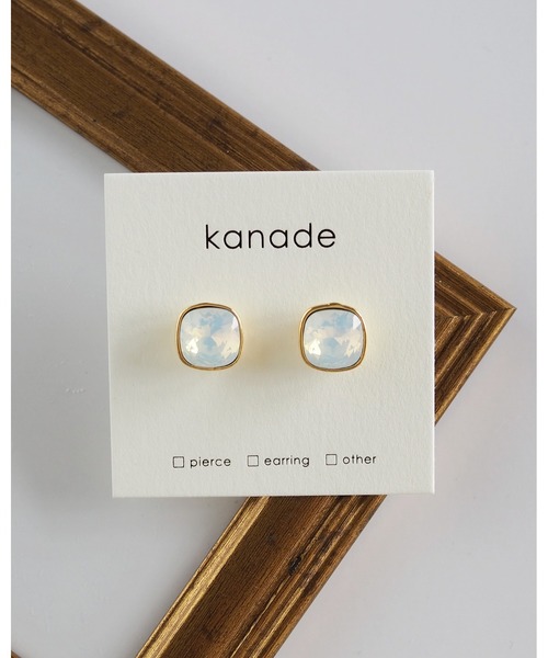 tone(トーン)の「【kanade】クリスタルピアス(MA)(ピアス(両耳用)・レディース・ベージュ/ホワイト/ブルー/クリア・FREE)」の1枚目の写真