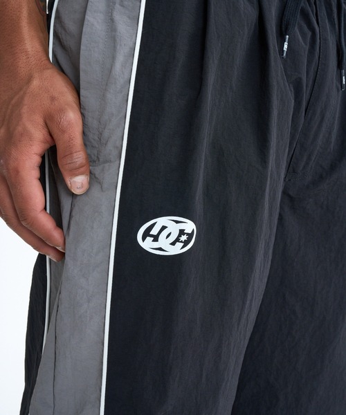 DC SHOES（ディーシーシューズ）の「DC SHOES メンズ 26 SUPERWIDE TRACK P トラックパンツ 【2026年春夏モデル】/ワイドナイロンパンツ(セットアップ対応可能）)（その他パンツ・メンズ・グレー/ブラック・LARGE/MEDIUM）」の7枚目の写真