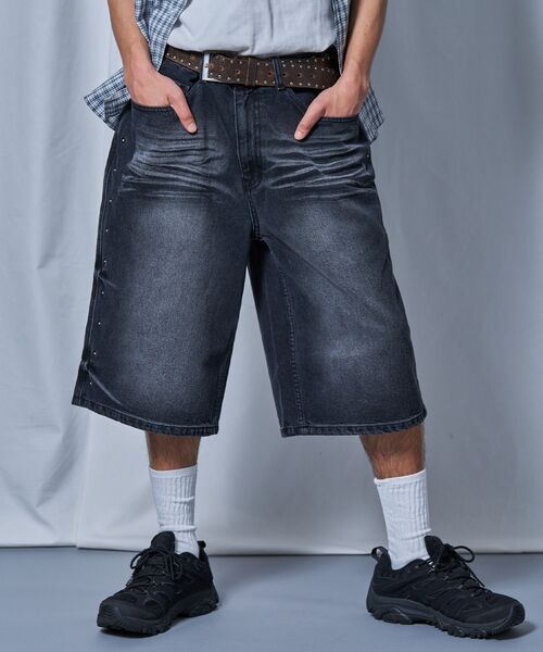SEQUENZ(シークエンズ)の「※WEB限定 / ヴィンテージ加工 / スタッズデニムショートパンツ / sqnz washed denim shorts(その他パンツ・メンズ・ライトブルー/ブラック/グレー・SMALL/LARGE/MEDIUM)」の2枚目の写真