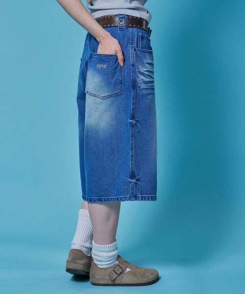 SEQUENZ(シークエンズ)の「※WEB限定 / ヴィンテージ加工 / スタッズデニムショートパンツ / sqnz washed denim shorts(その他パンツ・メンズ・ライトブルー/ブラック/グレー・SMALL/LARGE/MEDIUM)」の21枚目の写真
