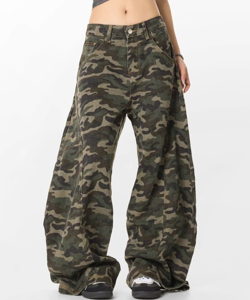 WYZ wear(ダブリューワイジィーウェア)の「カモフラージュ柄カーブワイドパンツ/ユニセックス(その他パンツ・メンズ・カモフラージュ・M/L/XL)」の8枚目の写真