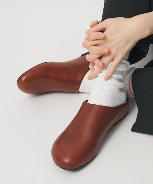 BEAUTY&YOUTH UNITED ARROWS（ビューティーアンドユースユナイテッドアローズ）の「レザー インヒール スリッポン（スリッポン・レディース・ブラック/ブラウン系・37/36/38）」の2枚目の写真