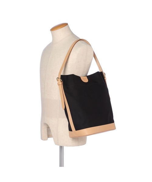 IL BISONTE(イルビゾンテ)の「IL BISONTE / ショルダーバッグ / 2026 SPRING SUMMER(ショルダーバッグ・レディース・ブルー系その他/ベージュ系その他/ブラック系その他/ブルー系その他2/レッド系その他・FREE)」の12枚目の写真