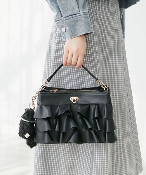 MAJESTIC LEGON（マジェスティックレゴン）の「フリルマルチポケットショルダーバッグ（ショルダーバッグ・レディース・ブラック/アイボリー/ピンク・FREE）」の11枚目の写真