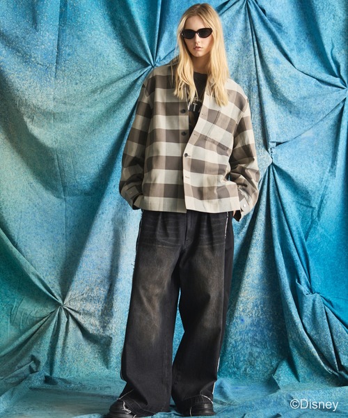 MAISON SPECIAL(メゾンスペシャル)の「《UNISEX》【MOVIE SERIES】「FANTASIA」- BROOM - Prime-Over Crew Neck Sweatshirt/「ファンタジア」- ほうき -プライムオーバークルーネックスウェット【MAISON SPECIAL/メゾンスペシャル】(スウェット・メンズ・ブラック/ネイビー・0/1/2)」の4枚目の写真