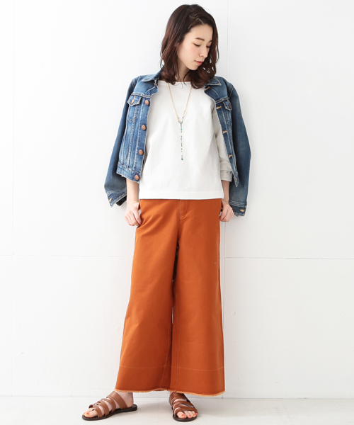 Ray BEAMS（レイビームス）の「Ray BEAMS / カットオフ クロップドパンツ（その他パンツ・レディース・オリーブ/ダークブラウン・0/1）」の19枚目の写真