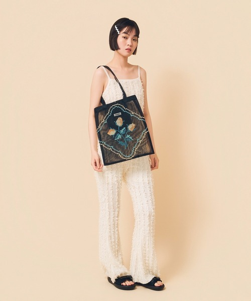 Casselini(キャセリーニ)の「Casselini(キャセリーニ)チュール刺繍トート(トートバッグ・レディース・レッド/ブルー/アイボリー/ブラック・FREE)」の12枚目の写真