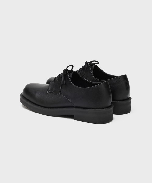 FIRENZE ATELIER（フィレンツェアトリエ）の「[SECOND.A Light] ボールドシェイプ ミニマル ダービー SL31 [MATT BLACK]（ドレスシューズ・メンズ・ブラック・24cm/25cm/26cm/27cm/28cm）」の3枚目の写真