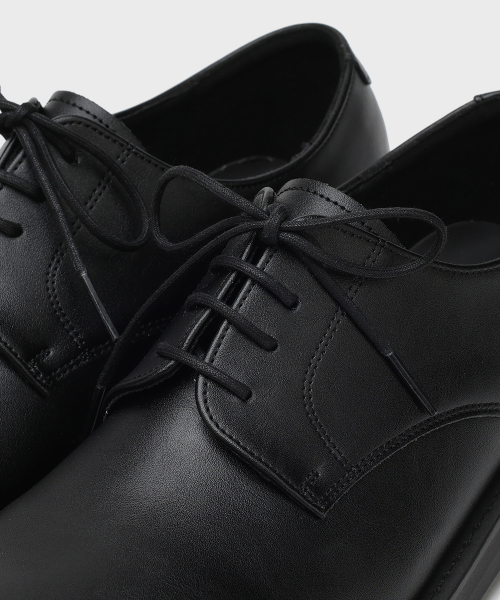 FIRENZE ATELIER（フィレンツェアトリエ）の「[SECOND.A Light] ボールドシェイプ ミニマル ダービー SL31 [MATT BLACK]（ドレスシューズ・メンズ・ブラック・24cm/25cm/26cm/27cm/28cm）」の11枚目の写真