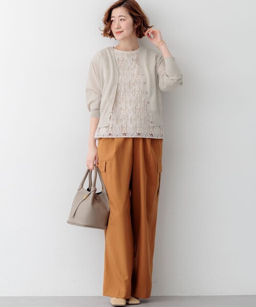 23区(ニジュウサンク)の「シャイニーシアー ドルマンスリーブ カーディガン(カーディガン/ボレロ・レディース・ネイビー系/ライトグレー系/ベージュ系/スカイブルー系/ブラック系・38)」の13枚目の写真