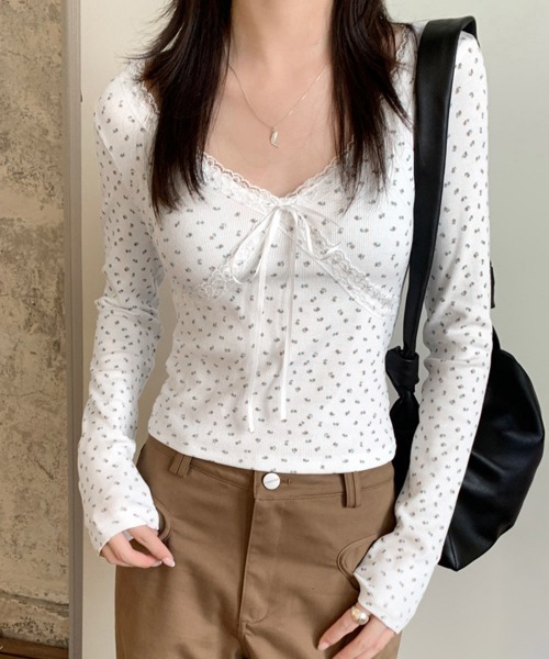 Miniministore(ミニミニストア)の「カップ付きトップス レディース Vネック(Tシャツ/カットソー・レディース・グレー/ブラック/ホワイト系/ブラック系/ピンク系/ホワイト・FREE)」の3枚目の写真