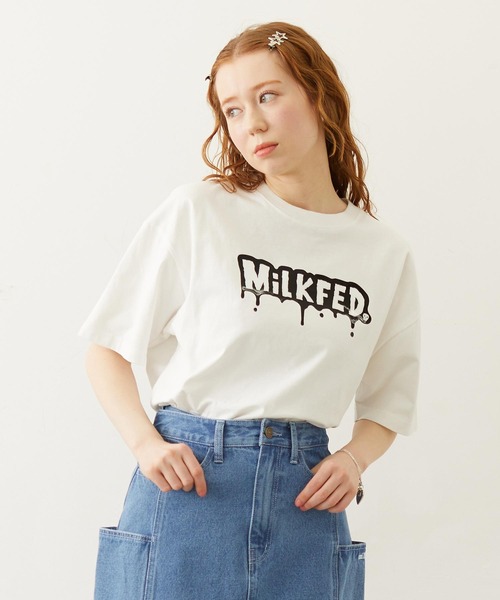MILKFED.(ミルクフェド)の「【3サイズ展開/低身長サイズ】MELT MILKFED. WIDE S/S TEE(Tシャツ/カットソー・レディース・ブラック/ライトブルー/ホワイト・S/M/L)」の2枚目の写真
