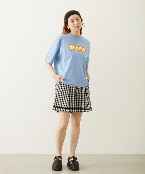 MILKFED.(ミルクフェド)の「【3サイズ展開/低身長サイズ】MELT MILKFED. WIDE S/S TEE(Tシャツ/カットソー・レディース・ブラック/ライトブルー/ホワイト・S/M/L)」の8枚目の写真