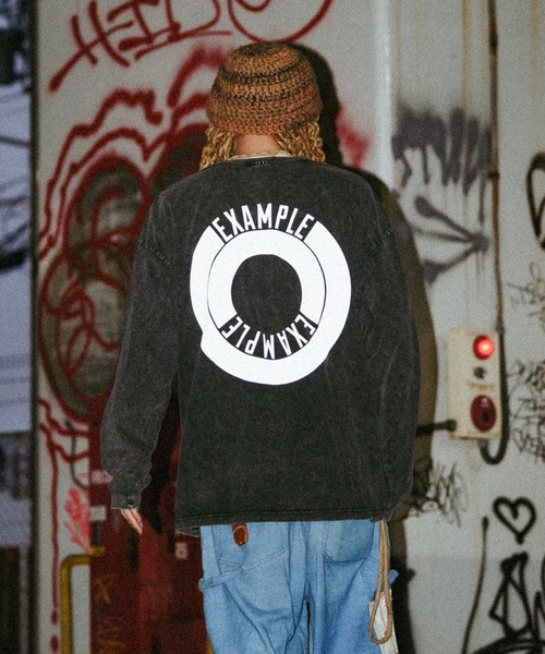 EXAMPLE(エグザンプル)の「EXAMPLE ROUND LOGO L/S TEE(Tシャツ/カットソー・メンズ・ブラック系・XXL/XL/L/M)」の7枚目の写真