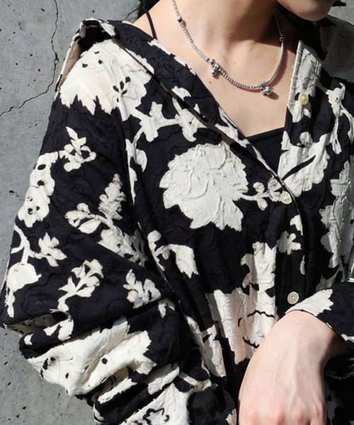 antiqua(アンティカ)の「花柄 ドビー織り ワンピース(シャツワンピース・レディース・ブラック・ONESIZE)」の5枚目の写真