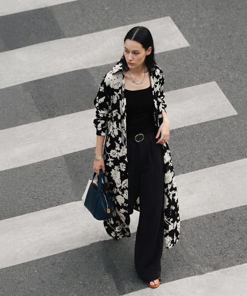 antiqua(アンティカ)の「花柄 ドビー織り ワンピース(シャツワンピース・レディース・ブラック・ONESIZE)」の10枚目の写真