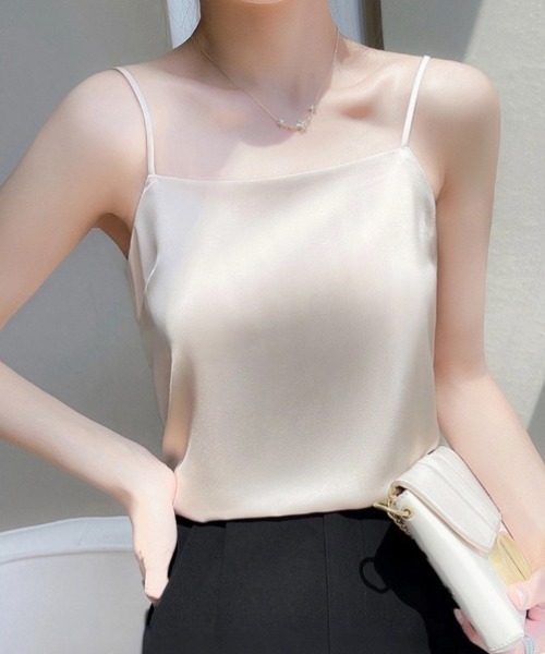 yuue' ( wear )（ユーイ）の「スクエアネックサテンキャミソール（キャミソール・レディース・グレー/ブラック/ホワイト/ベージュ・M/L）」の21枚目の写真