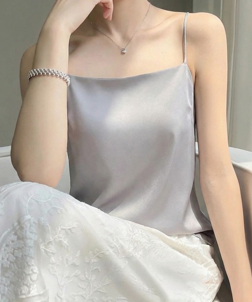 yuue' ( wear )（ユーイ）の「スクエアネックサテンキャミソール（キャミソール・レディース・グレー/ブラック/ホワイト/ベージュ・M/L）」の17枚目の写真