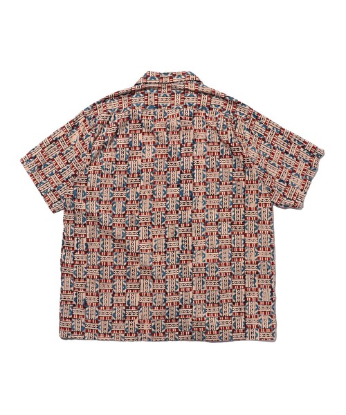 BEAMS PLUS(ビームスプラス)の「Open Collar Block Print ③(シャツ/ブラウス・メンズ・レッド/ブラック・MEDIUM/SMALL/LARGE/X-LARGE)」の16枚目の写真