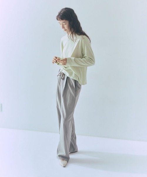 me.（ミードット）の「【 me. / ミードット 】washable silk jersey ロングTシャツ  me-25412  HPI（Tシャツ/カットソー・レディース・アイボリー/ブラック/ライム・FREE）」の4枚目の写真