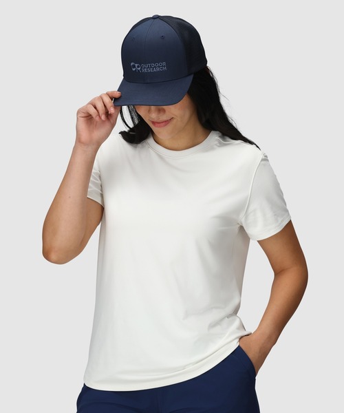 OUTDOOR RESEARCH（アウトドアリサーチ）の「OUTDOOR RESEARCH/アウトドアリサーチ OR Logo Trucker Hat/ロゴトラッカーキャップ（キャップ・メンズ・チャコールグレー/ネイビー・FREE）」の2枚目の写真