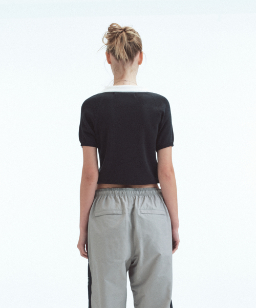 Rest&Recreation(レストアンドレクリエーション)の「V-NECK COLLAR KNIT TOP - NAVY(ニット/セーター・レディース・その他・ONE)」の3枚目の写真