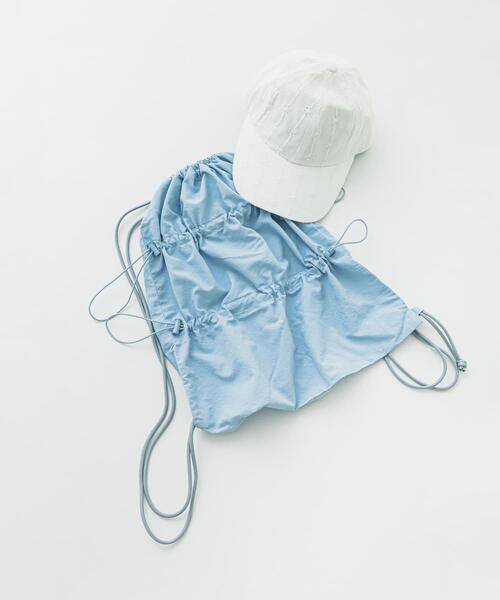 SMELLY（スメリー）の「ドロストギャザーナップサック（バックパック/リュック・レディース・ブラック/ライトブルー・-）」の4枚目の写真