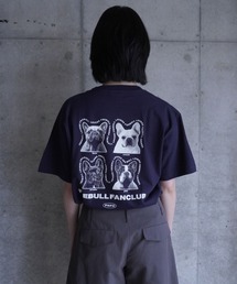 AKISHIKA design（アキシカデザイン）の「FREBULL FANCLUB T-SHIRTS（Tシャツ/カットソー）」