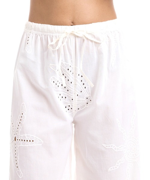 BILLABONG（ビラボン）の「BILLABONG/ビラボン ロングパンツ アイレット刺繍 セットアップ対応 BEACH LIVIN PANT BG01C721（その他パンツ・レディース・ホワイト・S）」の6枚目の写真