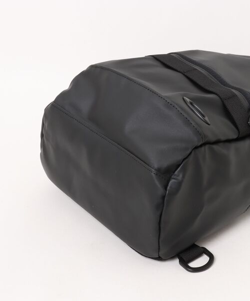 OAKLEY(オークリー)の「OAKLEY/オークリー ボディバッグ FOS901983(ボディバッグ/ウエストポーチ・メンズ・ブラック・FREE)」の3枚目の写真