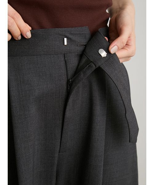 MIESROHE（ミースロエ）の「メタルバックルバレルパンツ（その他パンツ・レディース・カーキ/チャコールグレー/ネイビー・1/0）」の15枚目の写真