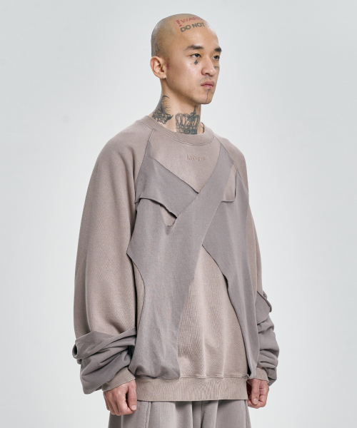 AJOBYAJO（アジョバイアジョ）の「Paneled Washed Sweatshirt [DUSTY BEIGE]（スウェット・メンズ・その他・LARGE/X-LARGE）」の9枚目の写真