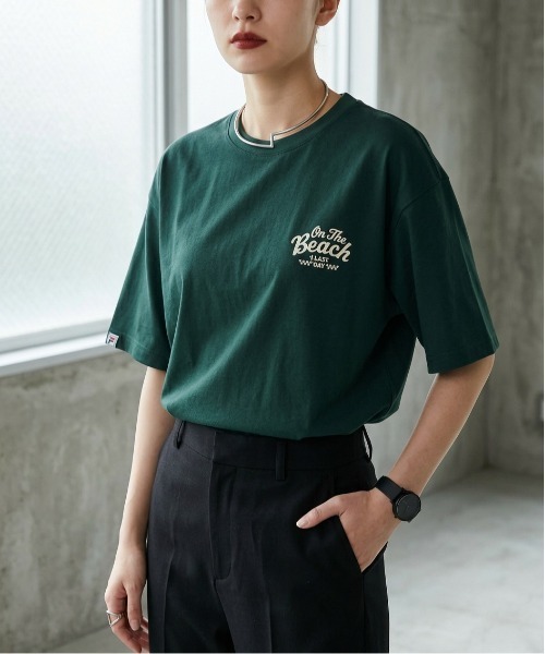 if size4 オリーブグリーン 長袖カットソー 翼プリント 美品 セール】FILA｜フィラのTシャツ/カットソー（グリーン・カーキ/緑色系