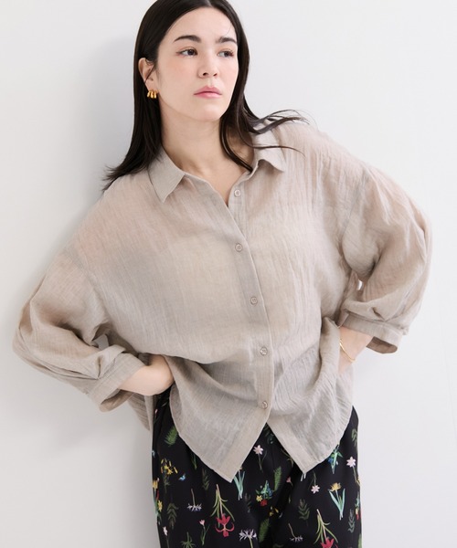 le cercle ADAM ET ROPE'(ルセルクルアダムエロペ)の「ボイルシャンブレーレギュラーシャツ(シャツ/ブラウス・レディース・ベージュ系その他/イエロー系その他/サックスブルー/ブラック・FREE)」の3枚目の写真