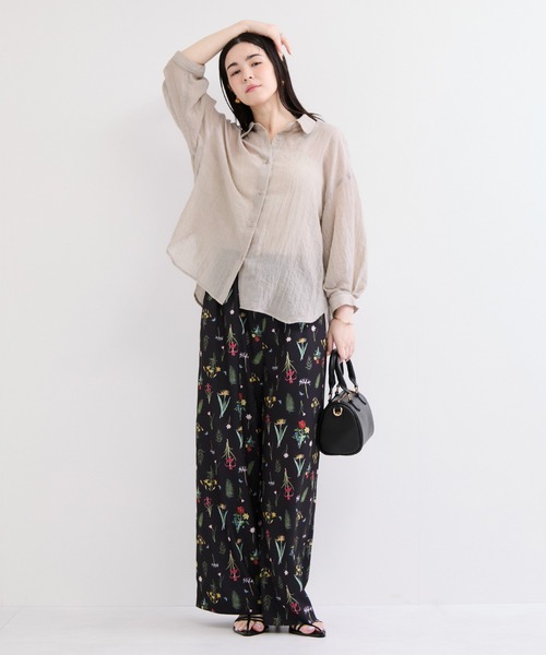 le cercle ADAM ET ROPE'(ルセルクルアダムエロペ)の「ボイルシャンブレーレギュラーシャツ(シャツ/ブラウス・レディース・ベージュ系その他/イエロー系その他/サックスブルー/ブラック・FREE)」の8枚目の写真