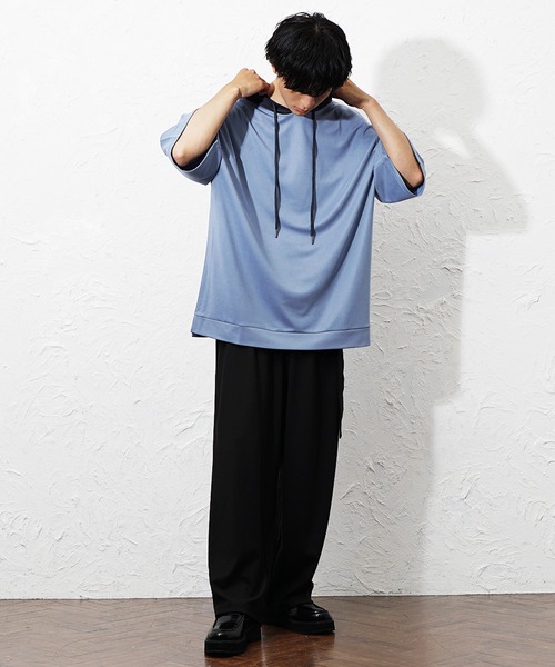 MinoriTY(マイノリティ)の「【MinoriTY】ビッグシルエット配色5分袖パーカー メンズ 春服 夏服 ユニセックス(パーカー・メンズ・グレー/チャコール/ネイビー/ブルーグレー・S/L/M)」の5枚目の写真