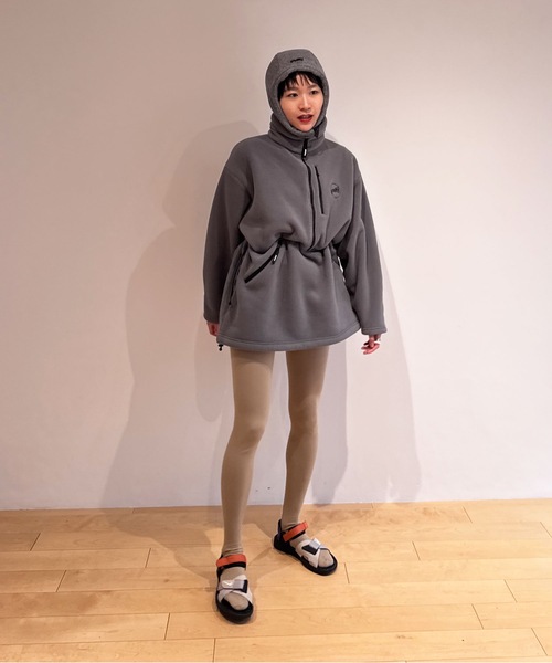 HOLIDAY(ホリデイ)の「CLASSIC FLEECE EARMUFF CAP クラシックフリースイヤーマフキャップ(キャップ・レディース・グレー/ブラック・ONE SIZE)」の11枚目の写真
