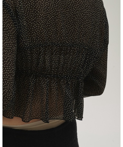 TODAYFUL（トゥデイフル）の「Shirring Dot Cardigan（カーディガン/ボレロ・レディース・ブラック・FREE）」の6枚目の写真