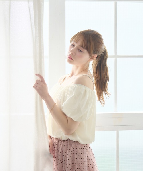 Siel(シエル)の「2WAYオフショル半袖ブラウス(シャツ/ブラウス・レディース・ライトブルー/カーキ/アイボリー・FREE)」の5枚目の写真