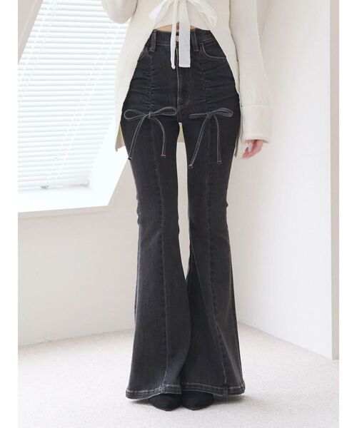 EATME（イートミー）の「ドロストリボンデニムパンツ（デニムパンツ・レディース・ライトブルー/ブラック/ブルー・SMALL/MEDIUM）」の7枚目の写真