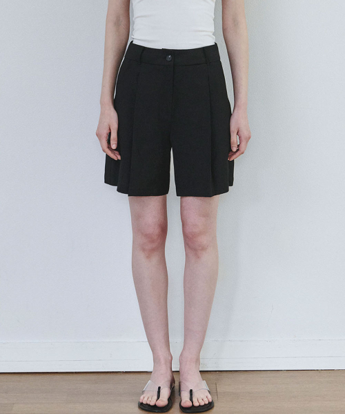 MALOUPE（マロップ）の「2213 リネンブレンドワンタック4部パンツ（ブラック）（その他パンツ・レディース・ブラック・26/28/30）」の2枚目の写真