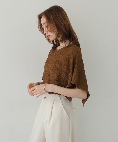 CLEIO（クレイオ）の「【CLEIO】ふくれジャガードケープスリーブプルオーバー BUBBLE JACQUARD CAPE SLEEVE PULLOVER（Tシャツ/カットソー・レディース・ブラック/ブラウン/アイボリー・FREE）」の18枚目の写真