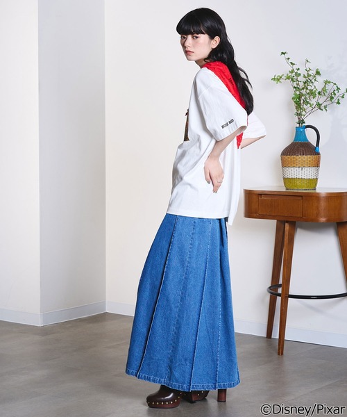 ROSE BUD(ローズバッド)の「TOY STORY / JESSIE / PHOTO S/S TEE(Tシャツ/カットソー・レディース・ホワイト/チャコール・ONE SIZE)」の6枚目の写真
